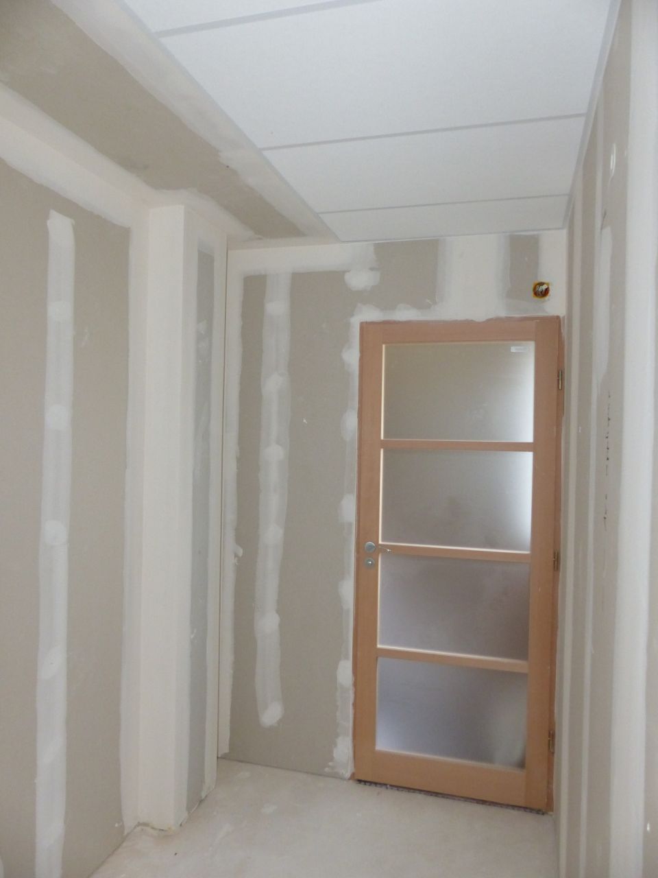 Plafond amovible du dressing pour l'accès à la VMC