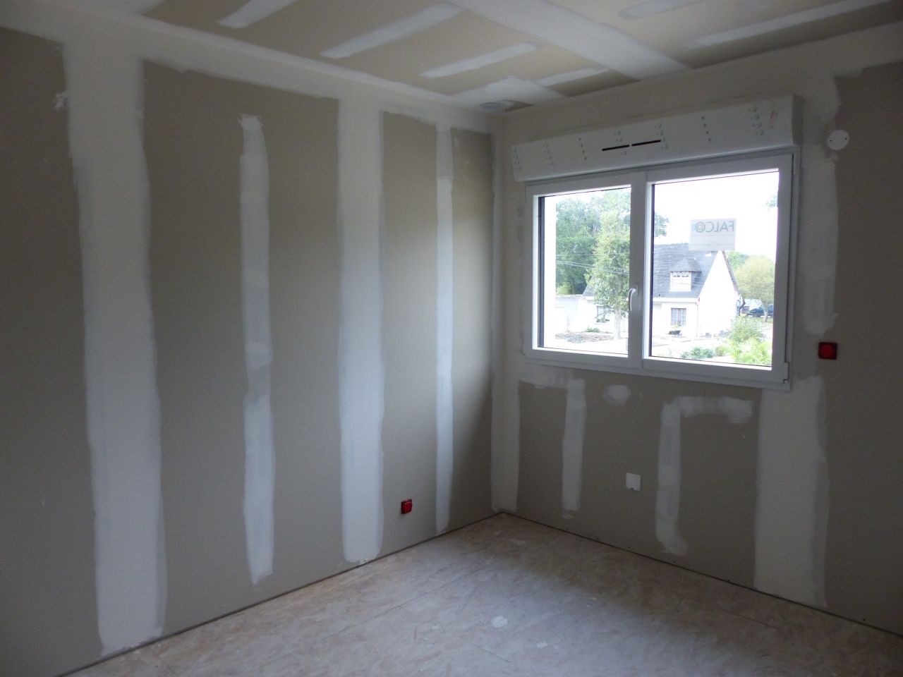 Cloisons finies des chambres de l'étage