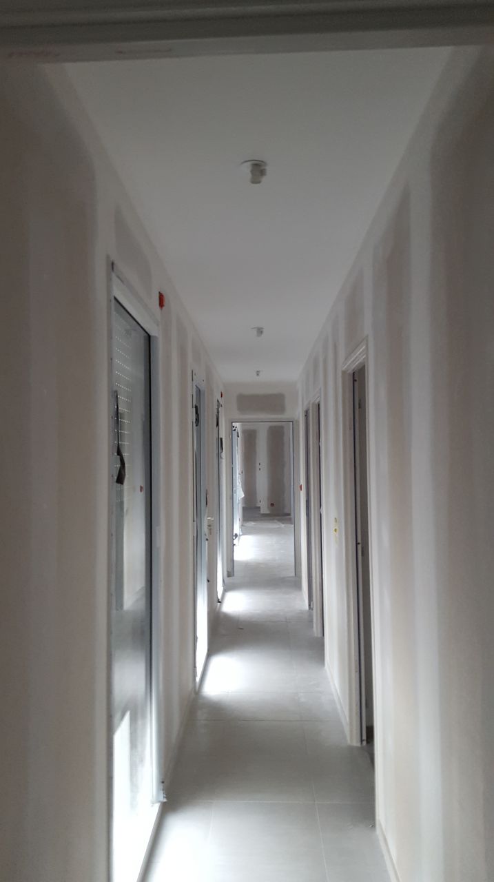 Peinture plafonds couloir