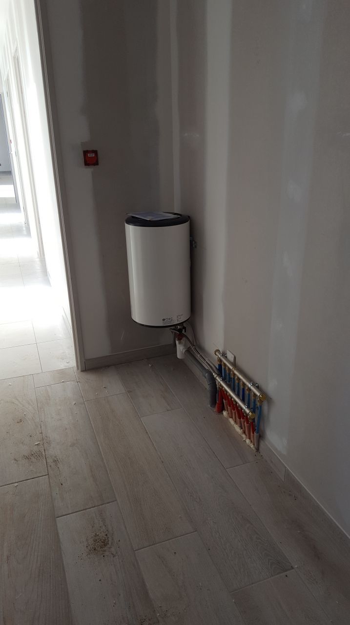 Chauffe-eau intermédiaire pour la deuxième salle de bain