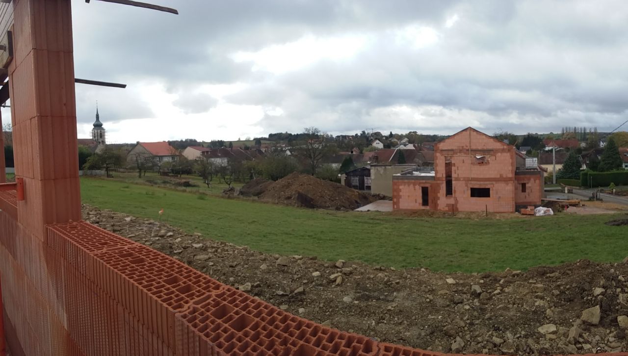 Vue depuis la fenêtre de la chambre parentale.