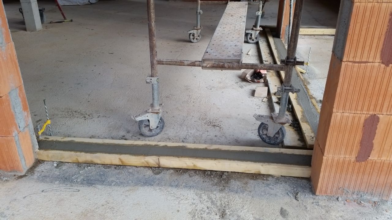 Pas d'appui mais un socle pour poser la baie