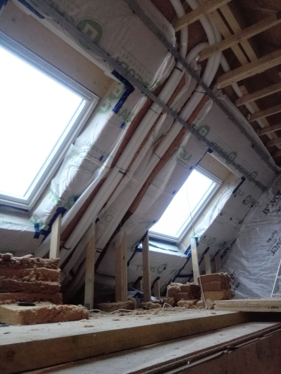 Passages des gaines de 75 dans toute la maison