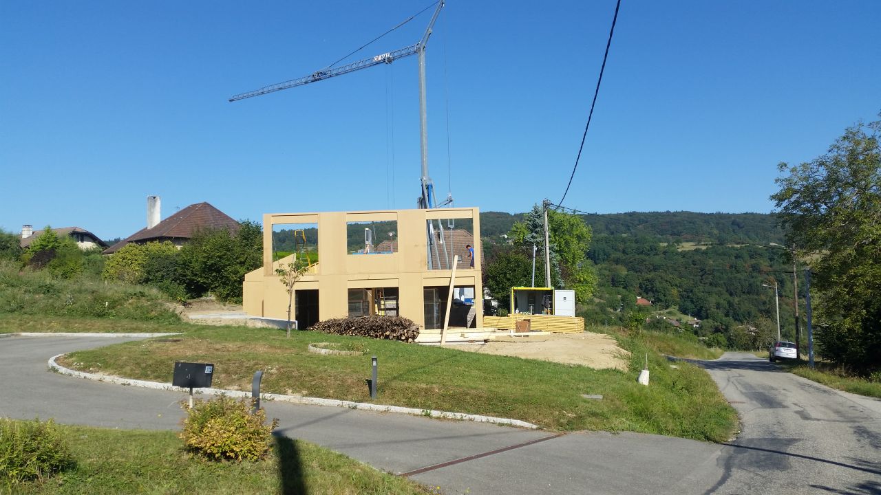 4eme jours des charpentiers  - elevation des murs de l'étage 4