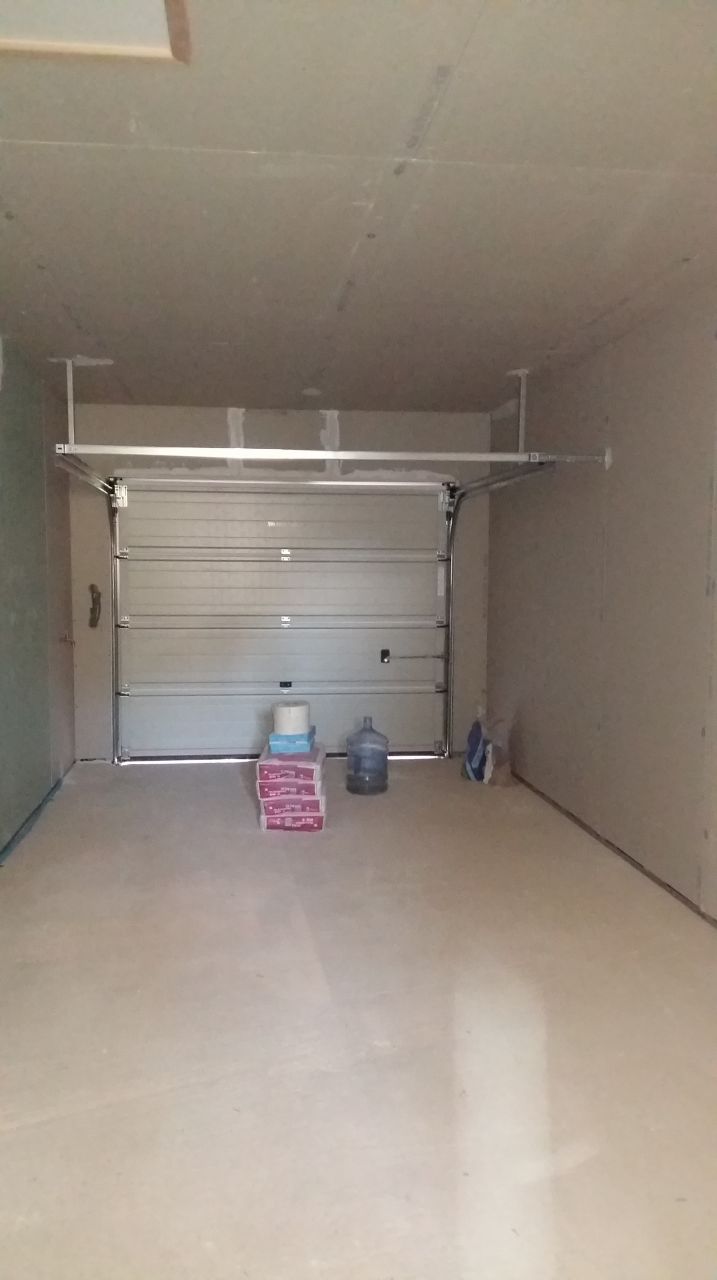 Nous avons finalement isolé le garage.