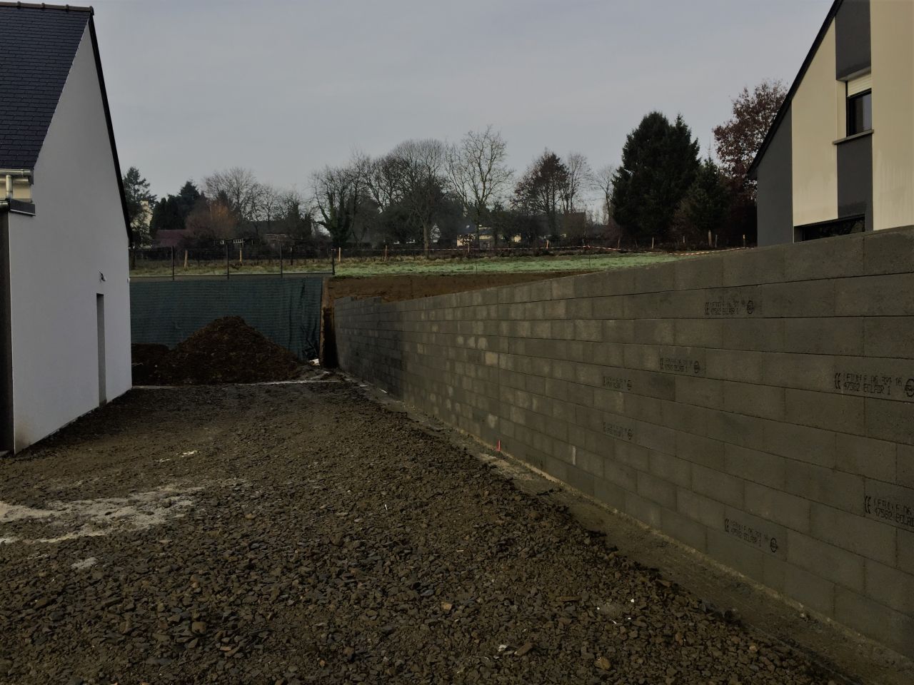 Mur de 2m de haut avec deux paliers allant jusqu' 2m40