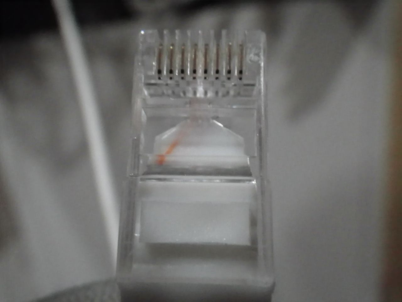 Cable utilis pour relier le DTI au RJ45 de la maison