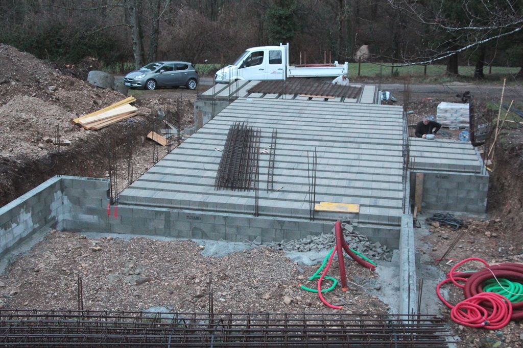 Plancher du rez de chausse en poutrelles et hourdis