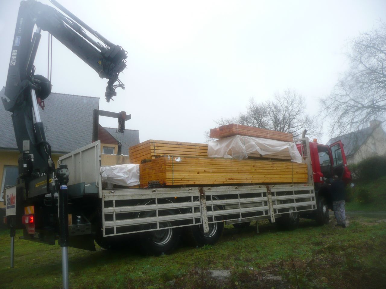 arrive du premier chargement de bois