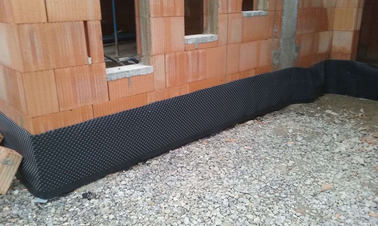 Mise en place du drainage.
