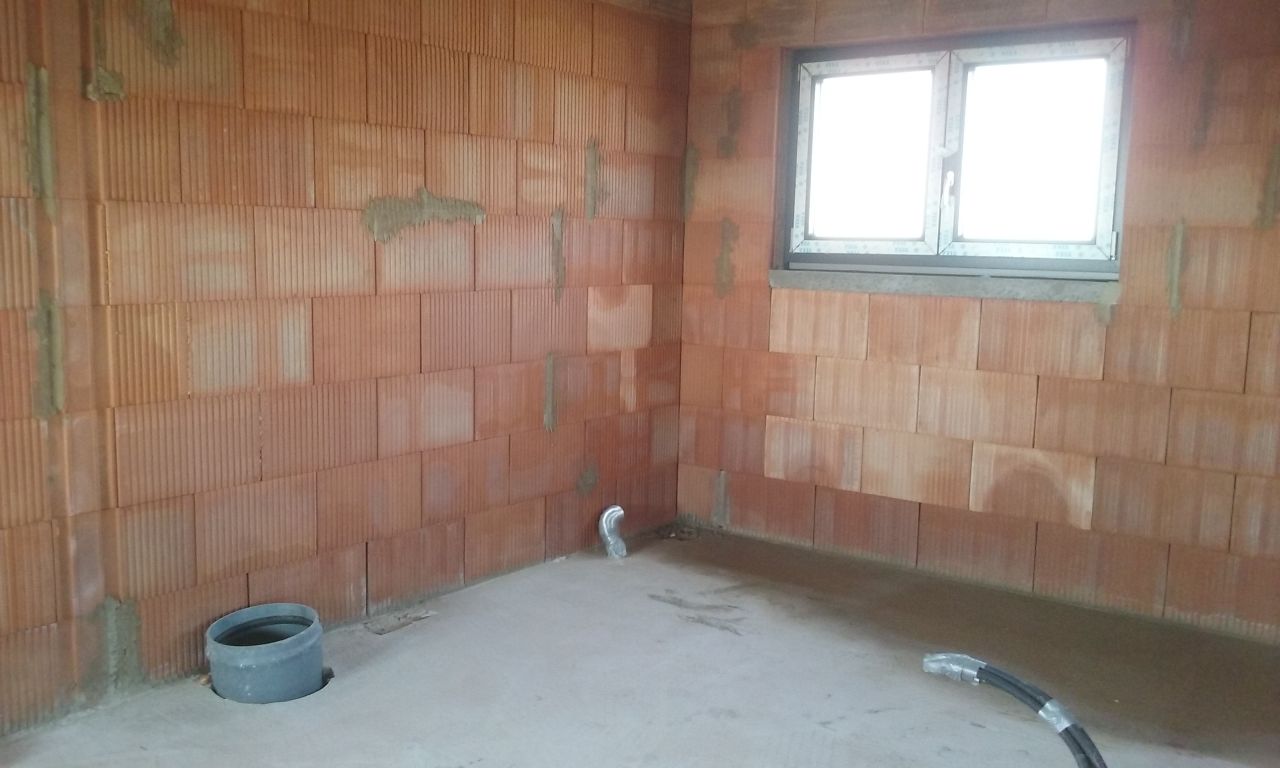 Fenêtres de la salle de bain.