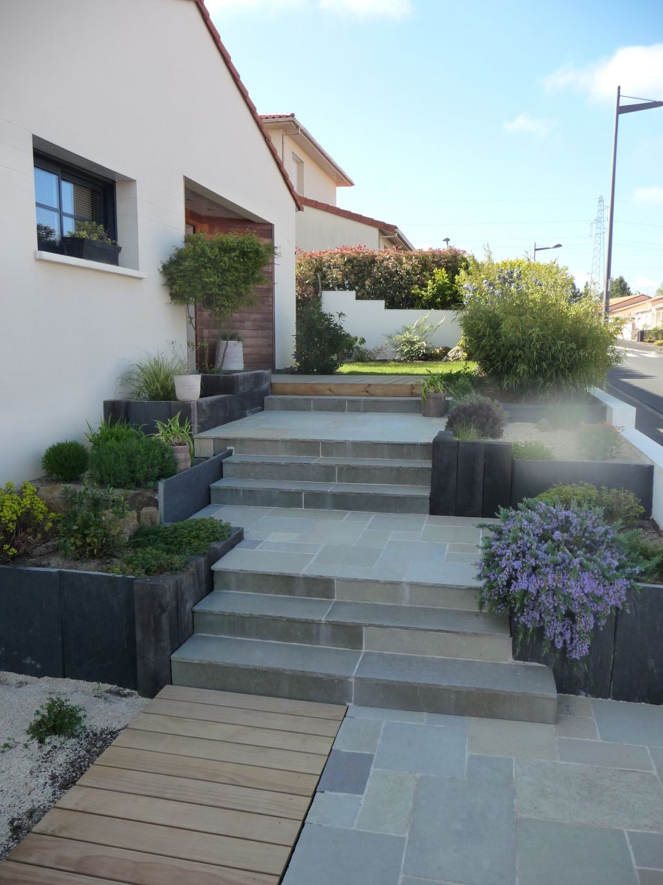 Jardins Entree Jardin At Christian Brown Blog