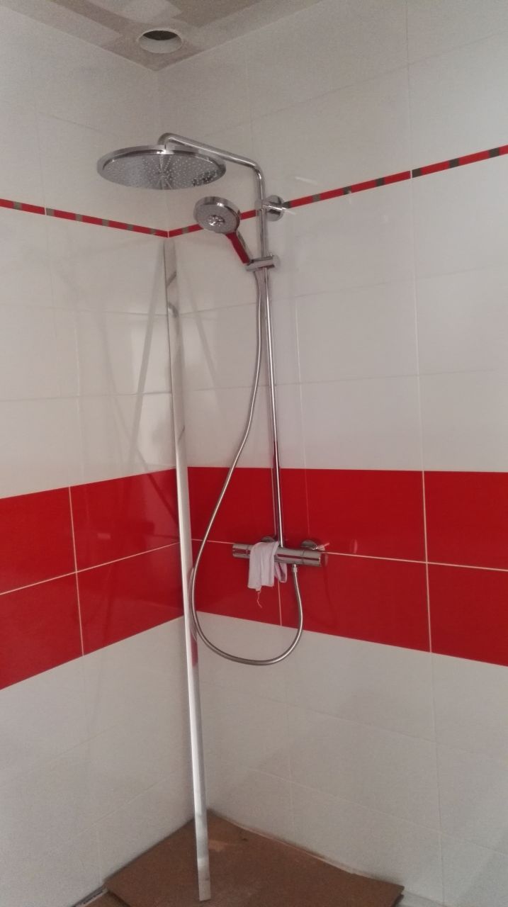 mise en place colonne de douche