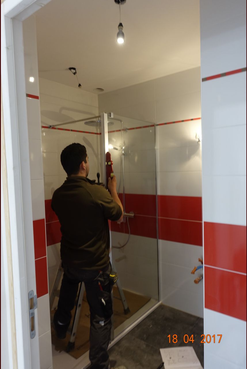 montage paroi de douche