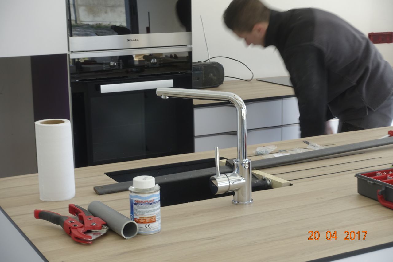 montage cuisine en cours