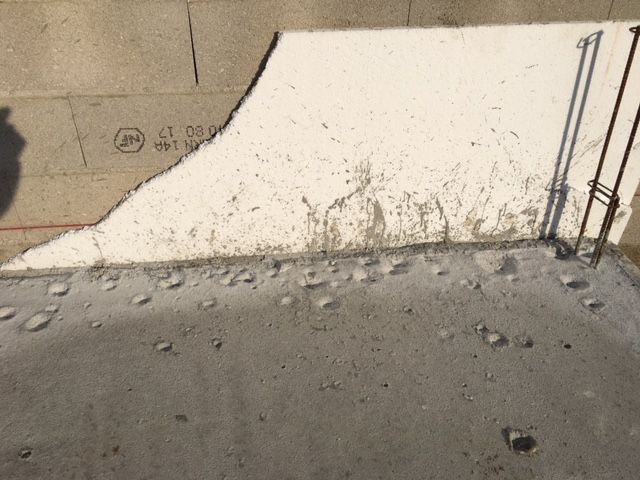 Impact des morceaux de ciment de la maison voisine lorsque la dalle n'tait pas sche
