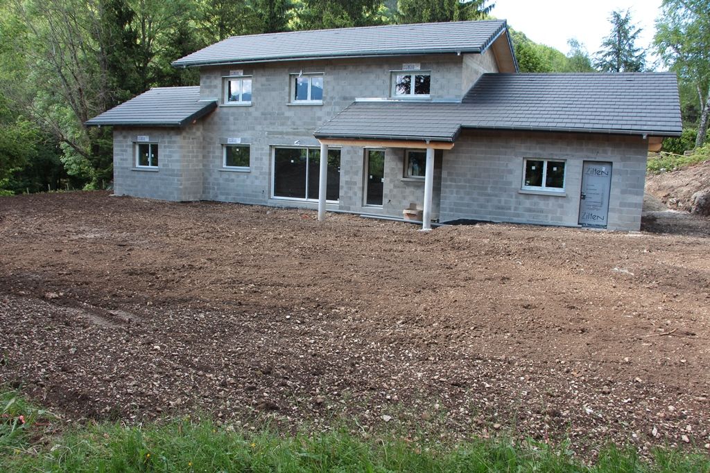 Terres remises en place / façade sud