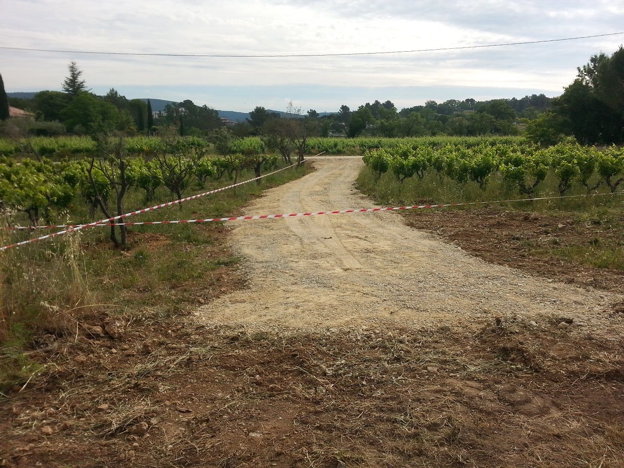 Ralisation de l'entre du terrain.