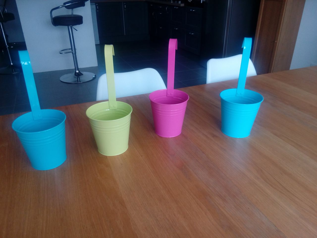 ptits pots pour mettre dans le jardin
