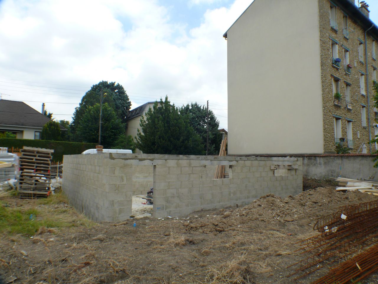 lvation des murs du sous-sol termine (vue arrire)