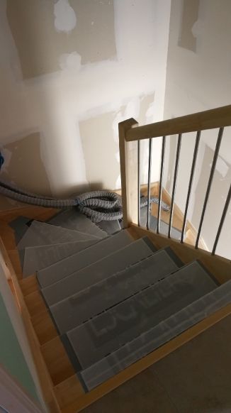 escalier mis en place!!