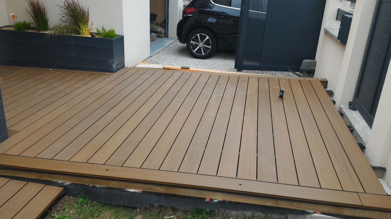 Terrasse entre presque termine, reste les finitions