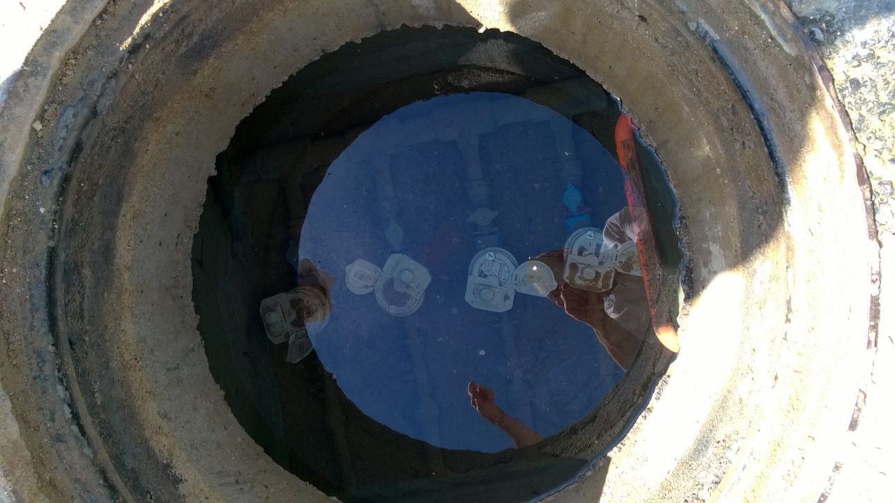 Compteurs d'eau.... sous l'eau !!!!