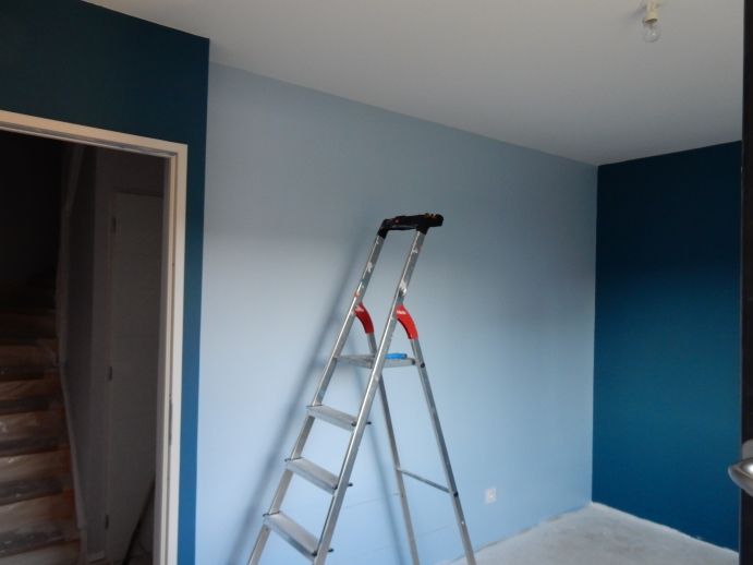 Le Bureau (Bleu polaire/Tollens et Bleu Paon/Dulux Valentine)