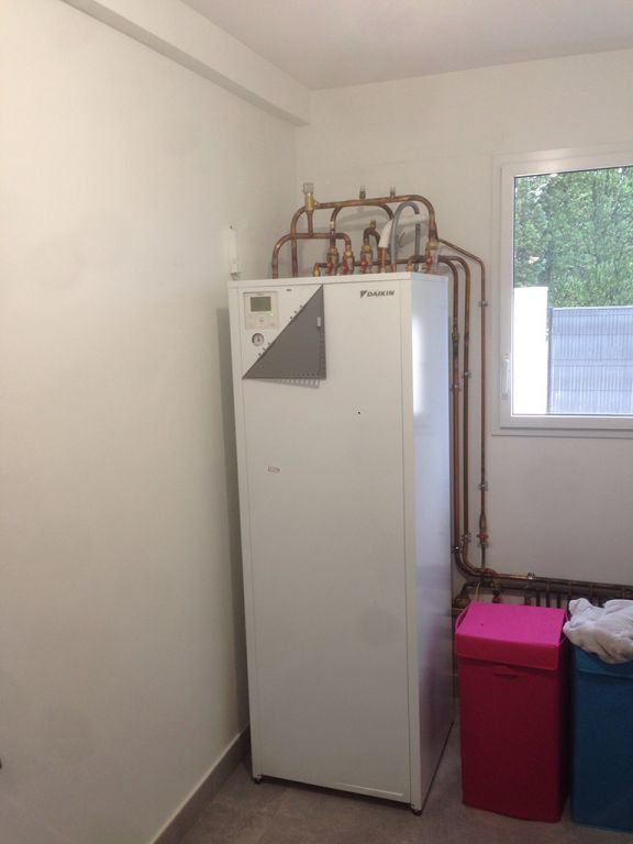 PAC BT Daikin EHVZ08S18CB3V + ERLQ008CAV3