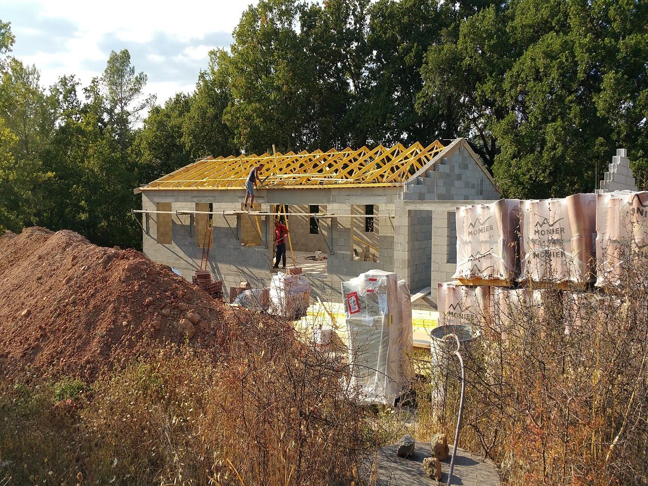 Avancement de la charpente et ralisation de la gnoise