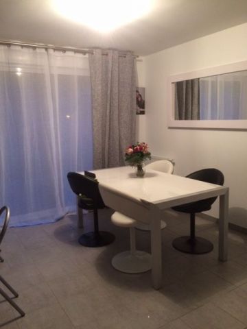 Salle à manger de nuit
