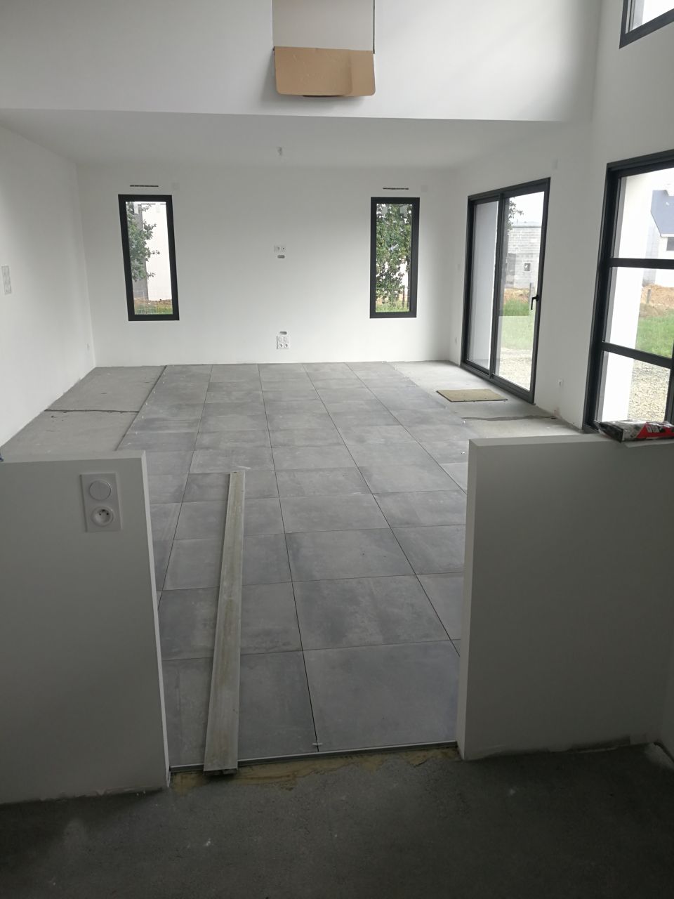 Carrelage 60*60 de chez CASA Entropia Grigio