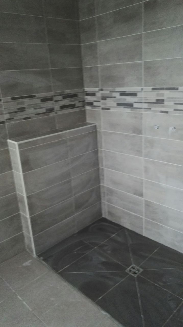 Douche de la salle de bains