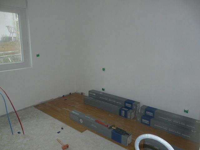 Début pose PVC chambre