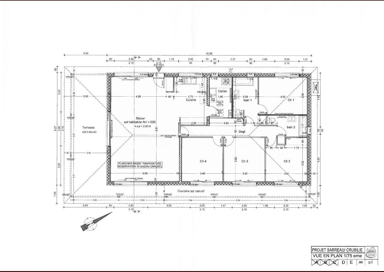 le plan de la maison : nous avons modifi les sdb et la taille des chambres et c'est tout comme on ne pouvait pas modifier l'emplacement des fentres a limite les possibilits