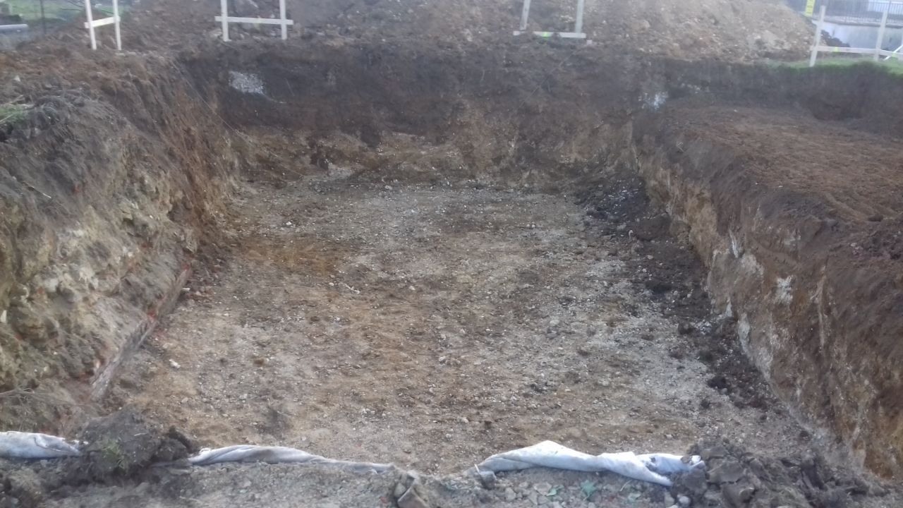 Terrassement cave + vide sanitaire sur la droite
