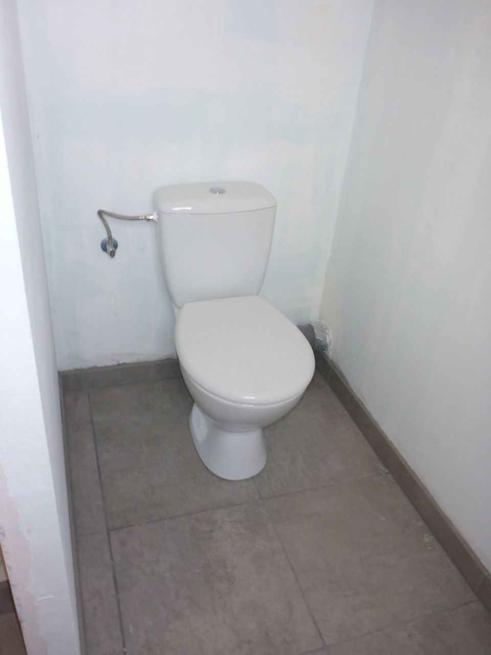 wc dans la salle de bain