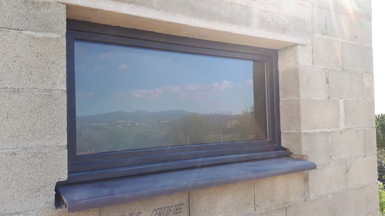 appui de fenêtre + fenêtre pool house