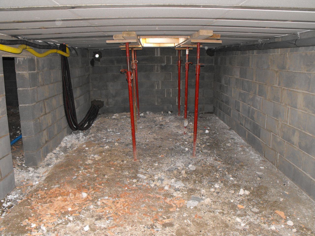 intrieur du vide sanitaire (Trappe dans garage)