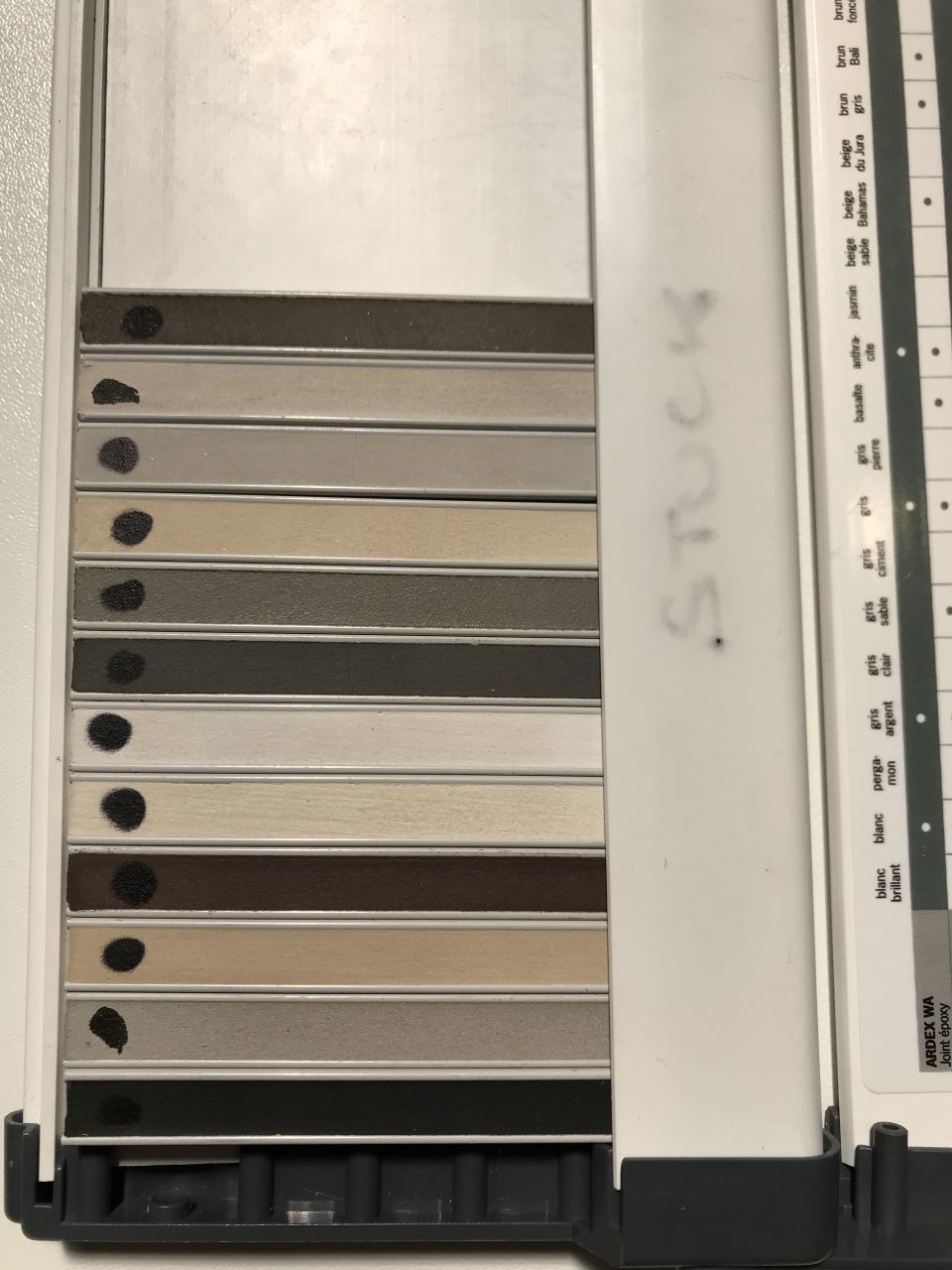 Palette joint de carrelage