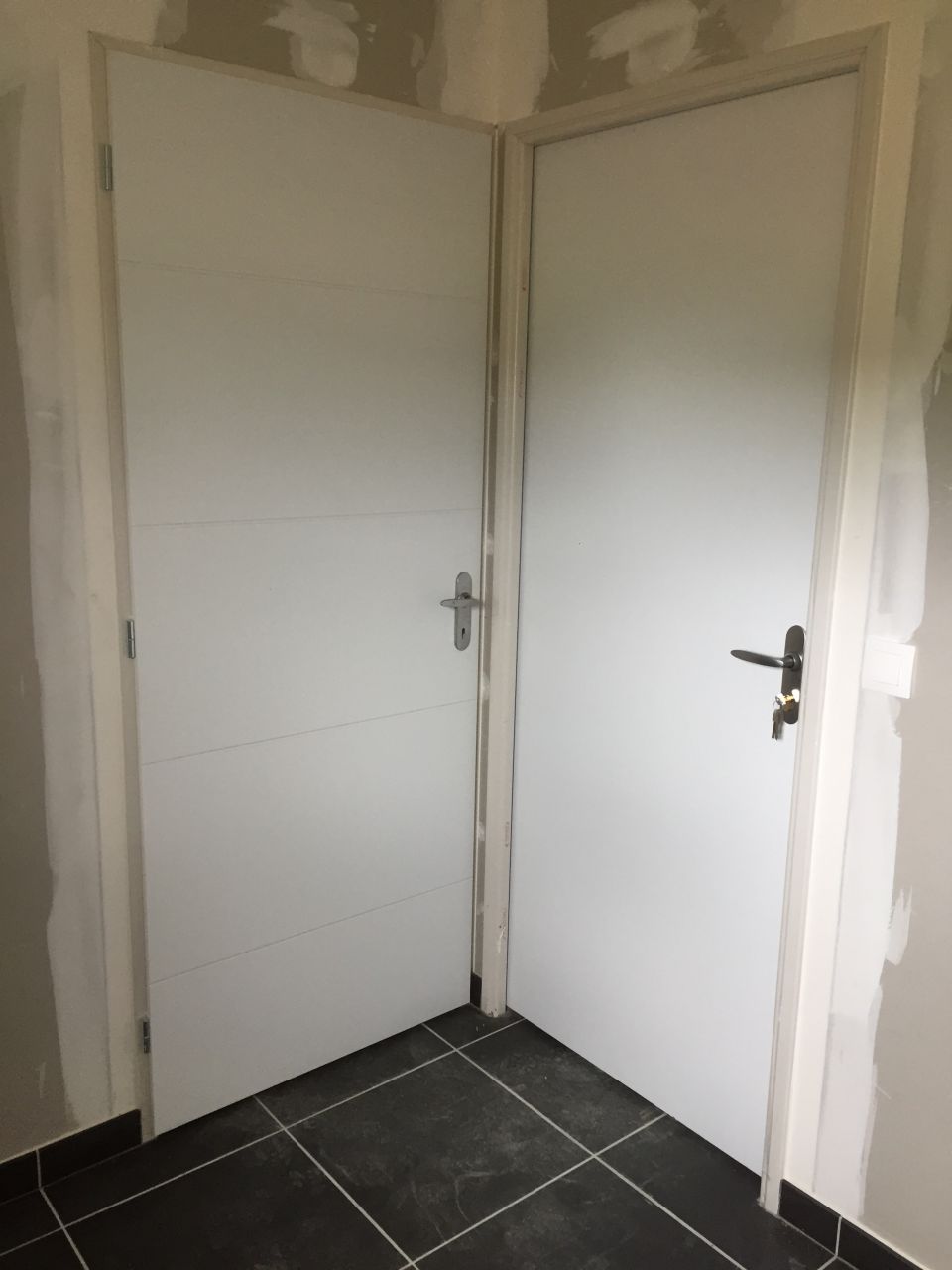 portes intérieurs cellier