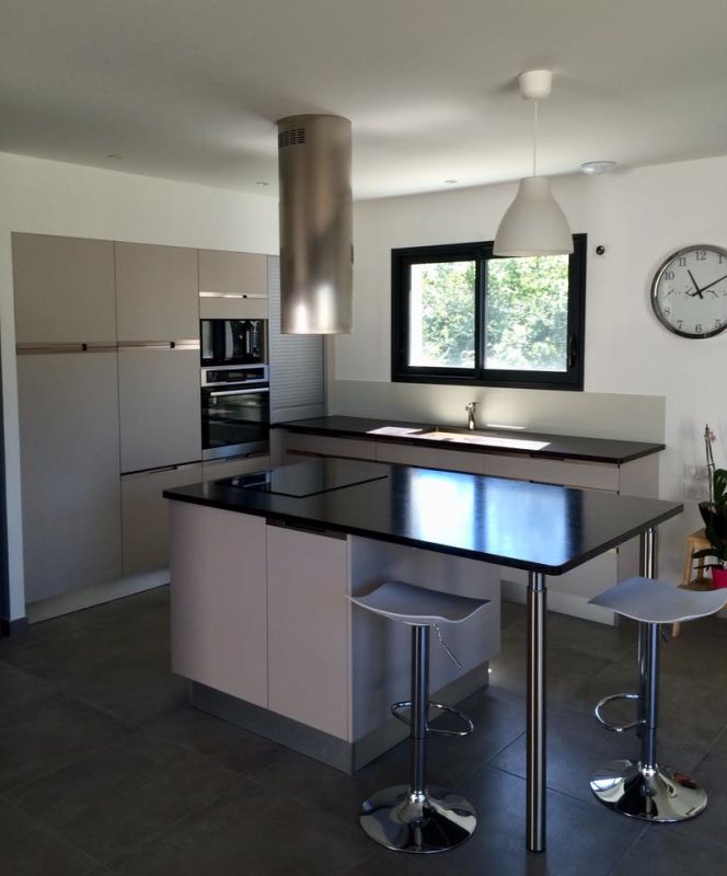 Cuisine finie ...!!
<br />
Plan de travail en granit