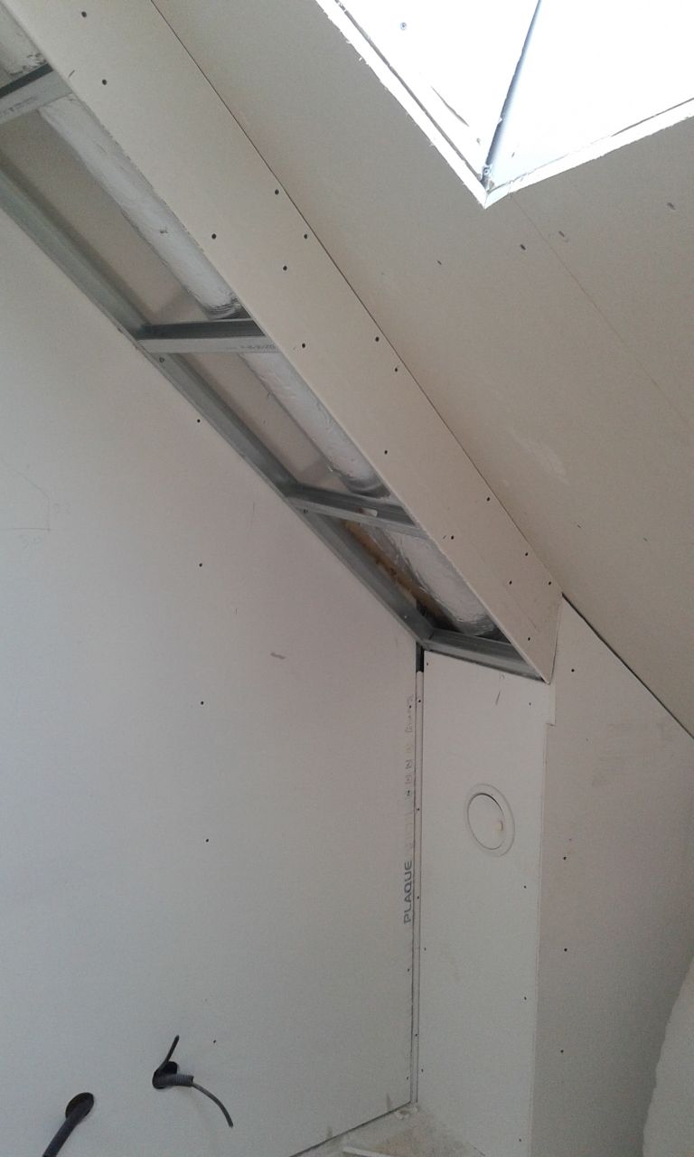 Caisson pour conduit du poele