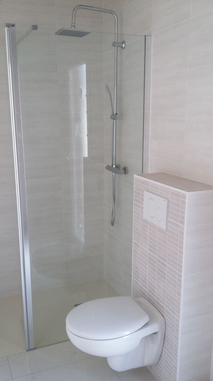 Salle d'eau chambre 2