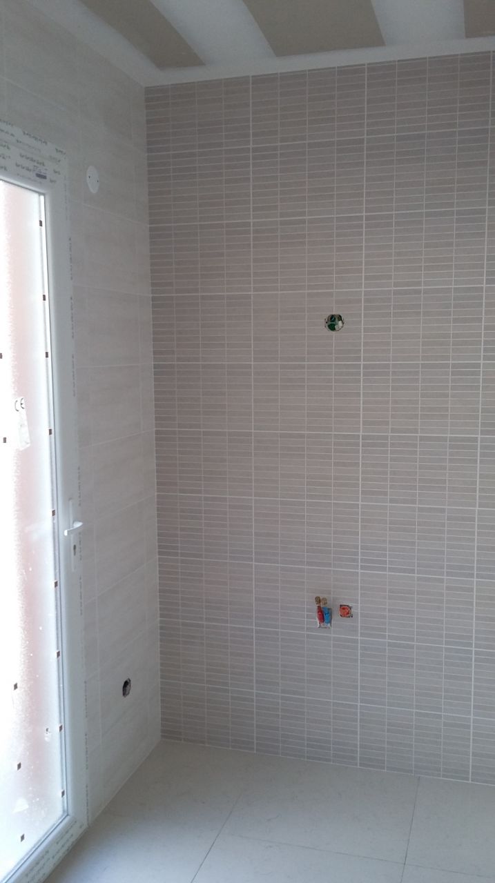 Il manque le meuble ( en commande )