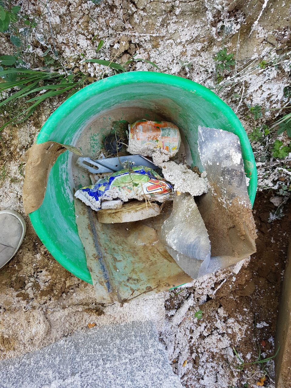 Me voilà rassuré, les ouvrier ne sont pas morts de faim ni de soif...