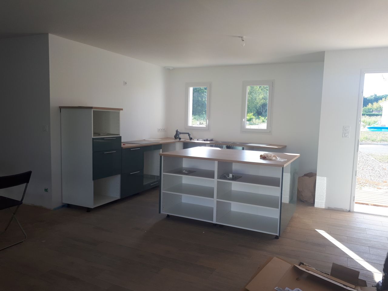 Montage de la cuisine en cours