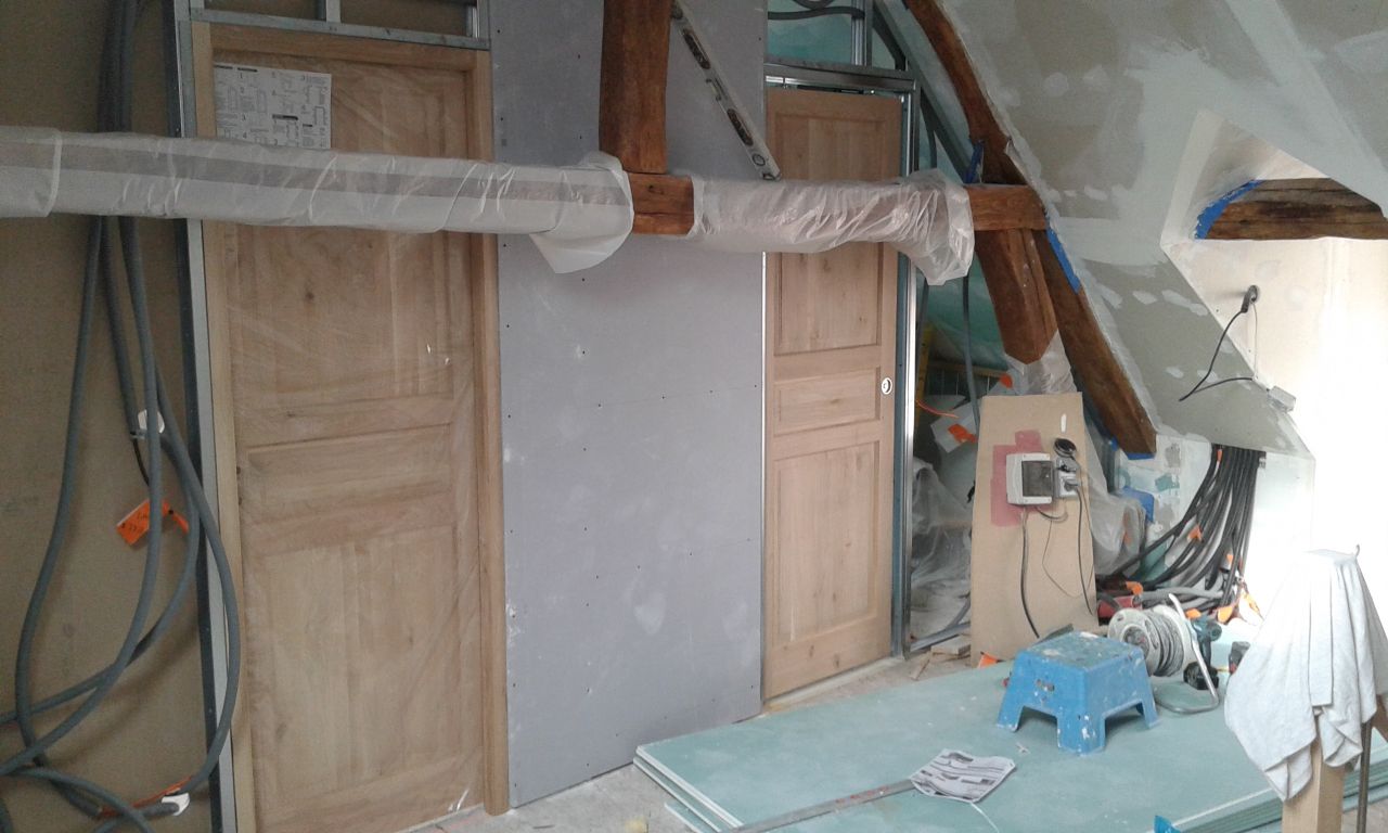 Mise en place des cloisons et portes