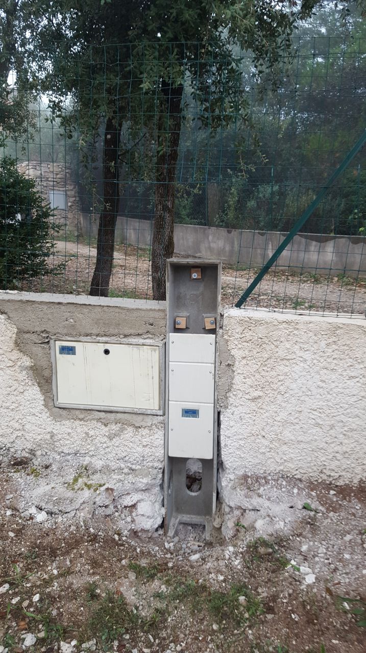 Pose des coffrets (eau et électricité)