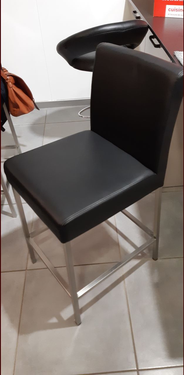 Chaises de la cuisine (choisie en couleur Anthracite)
